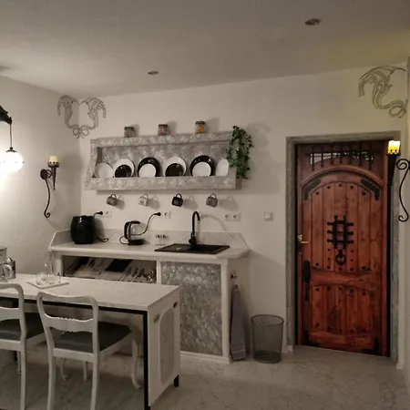 招待所 Zum Burgwaechter *