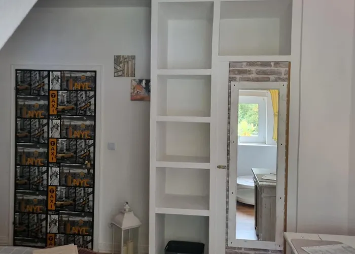 Zum Burgwaechter Guest house